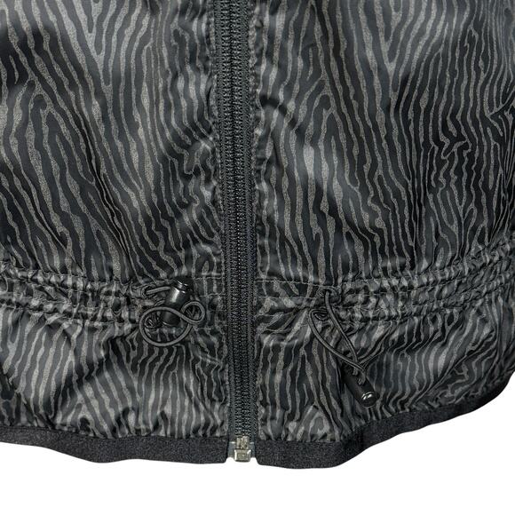Nike Small Womens Windrunner Jacket Blacklight Flash Lightweight Full-Zip Hooded - Picture 3 of 10